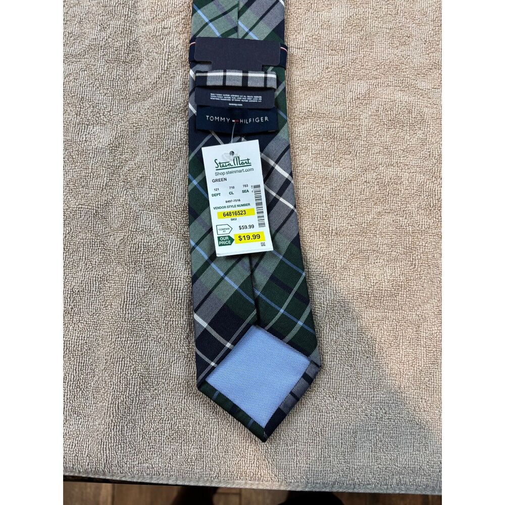 Tommy Hilfiger Men’s Silk Necktie Classic Designer Tie NWT New With Tags - Picture 2 of 3